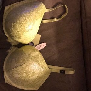 Victoria’s Secret bra